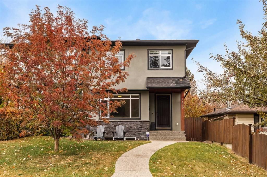 4420 33 Avenue SW, Calgary — main listing photo