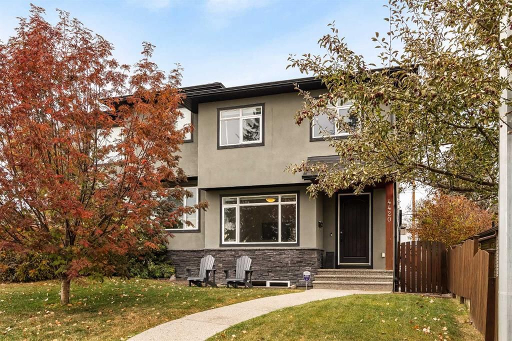 4420 33 Avenue SW, Calgary — photo 3 of 49