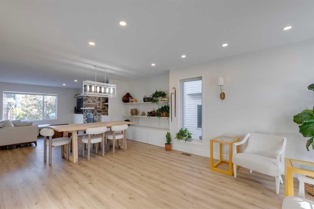 254 Scenic View Close NW, Calgary — photo 5 of 37