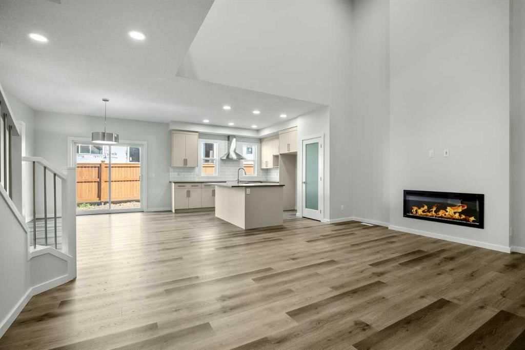 49 Heartwood Lane SE, Calgary — photo 3 of 15