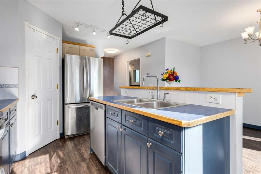 327 Covewood Park NE, Calgary — photo 4 of 43