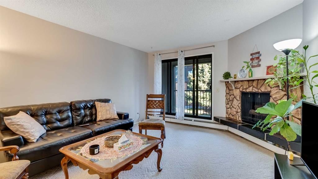 2208, 4001B 49 Street NW, Calgary — photo 4 of 21