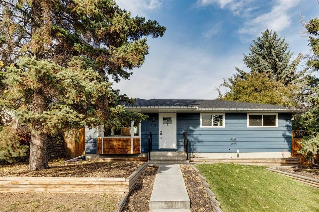 708 Sherman Avenue SW, Calgary — main listing photo