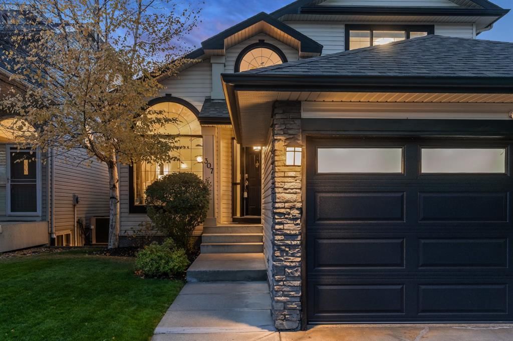 307 Sierra Nevada Place SW, Calgary — photo 2 of 47