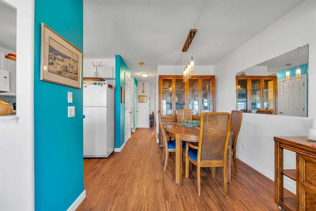 109 Citadel Estates Manor NW, Calgary — photo 5 of 49