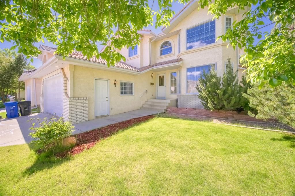 47 Hampshire Grove NW, Calgary — photo 3 of 42