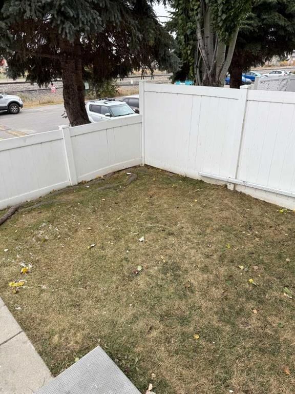 38, 4769 Hubalta Road SE, Calgary — photo 4 of 9