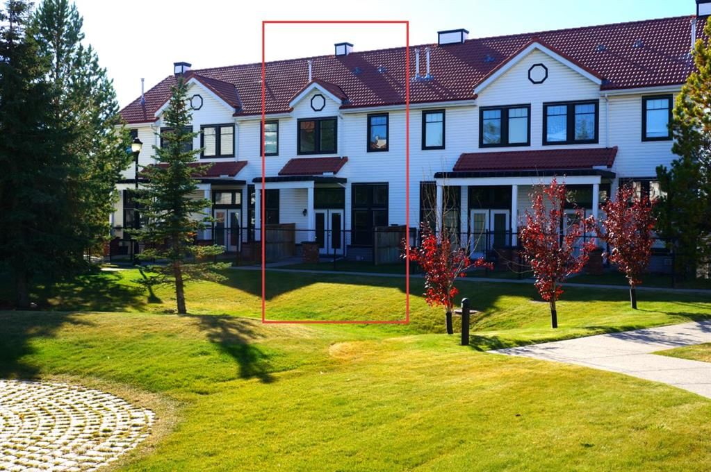 44 Royal Oak Lane NW, Calgary — main listing photo