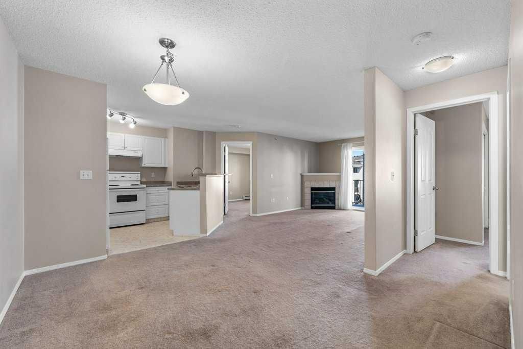 1410, 17 Country Village Bay NE, Calgary — photo 5 of 31