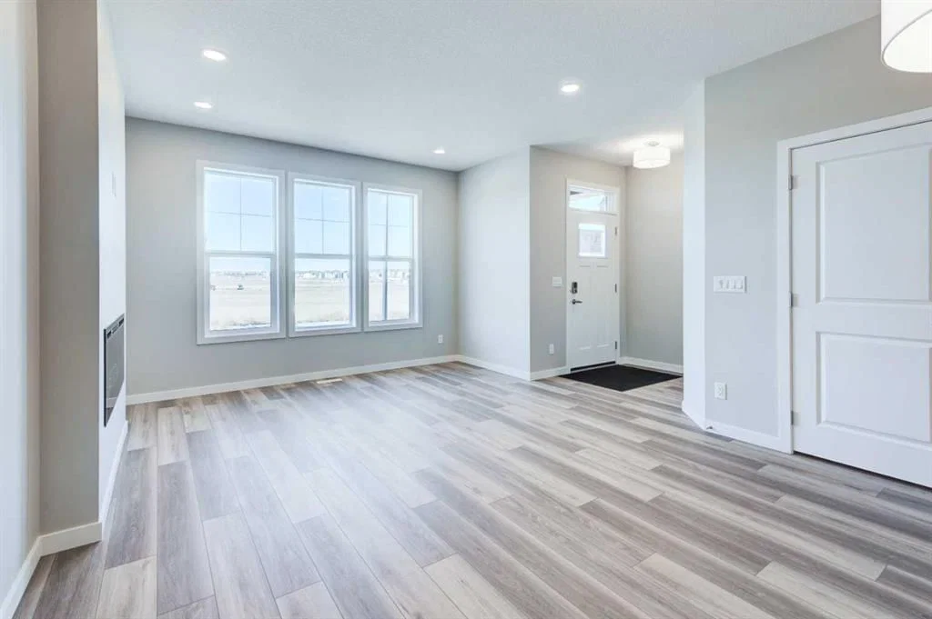 104 Mercado Road SE, Calgary — photo 4 of 34