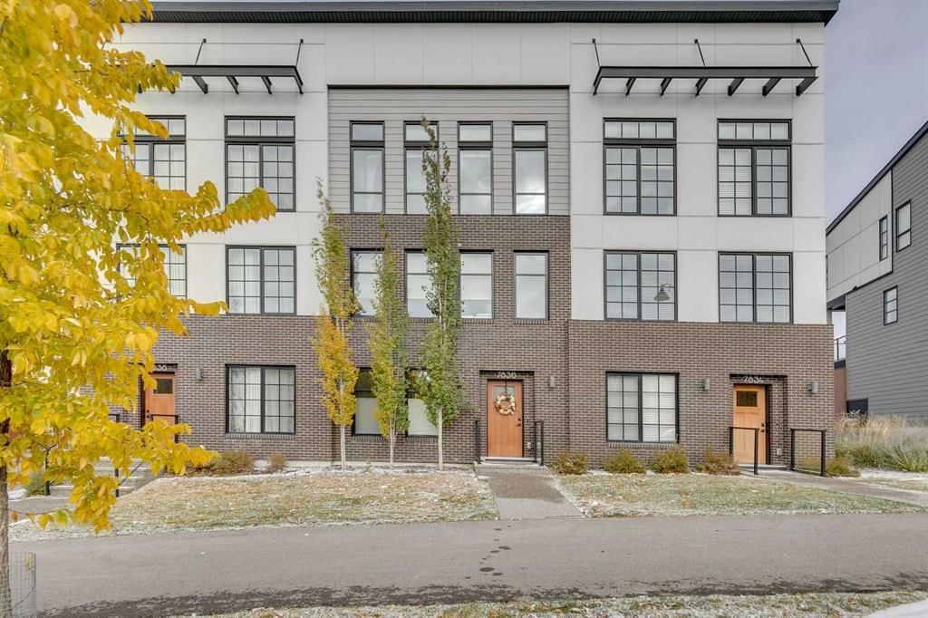 7836 Spring Willow Drive SW, Calgary — photo 2 of 38