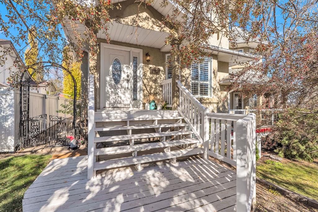 202 30 Avenue NW, Calgary — photo 2 of 50
