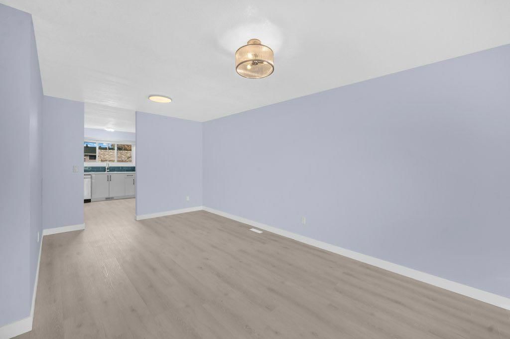 159 Falwood Way NE, Calgary — photo 5 of 28