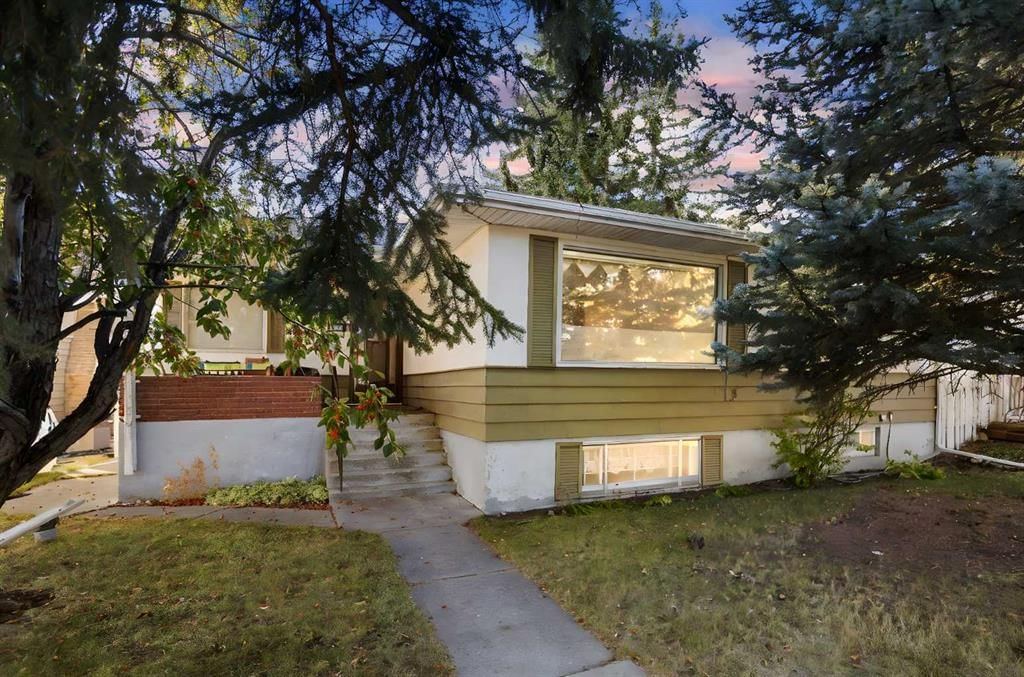 3519 34 Avenue SW, Calgary — photo 4 of 46