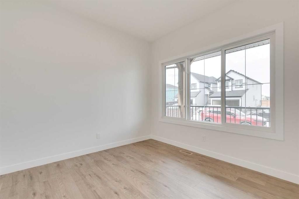 612 Buffaloberry Manor SE, Calgary — photo 5 of 36