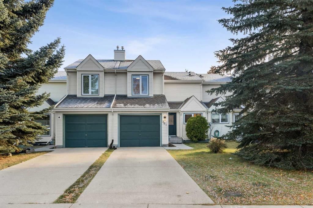 261 Sandringham Road NW, Calgary — photo 2 of 35