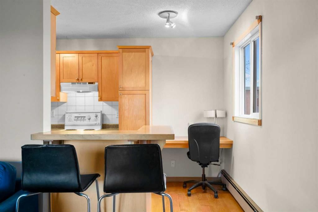 6, 2512 15 Street SW, Calgary — photo 5 of 16