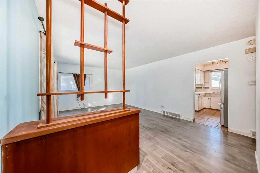 808 Avonlea Place SE, Calgary — photo 4 of 42