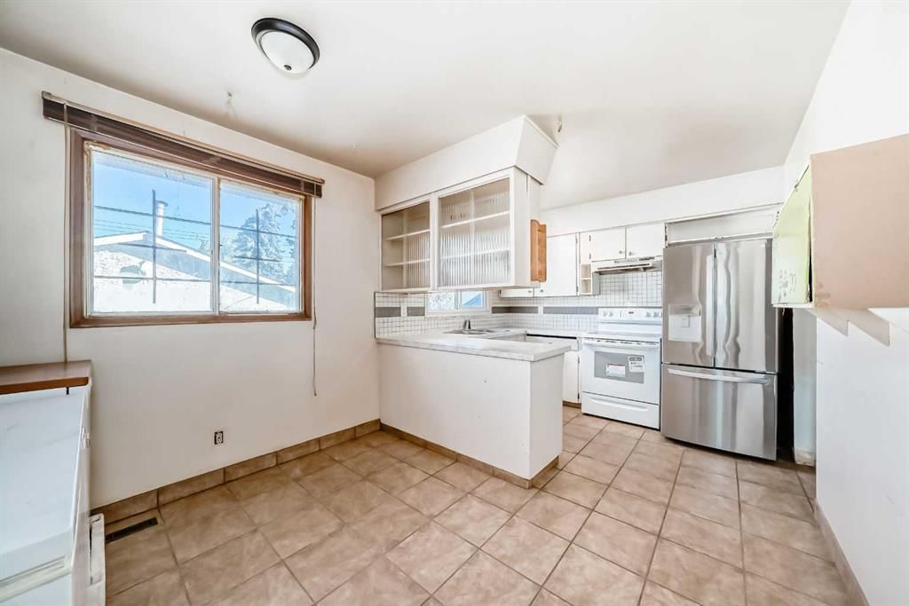 808 Avonlea Place SE, Calgary — photo 5 of 42