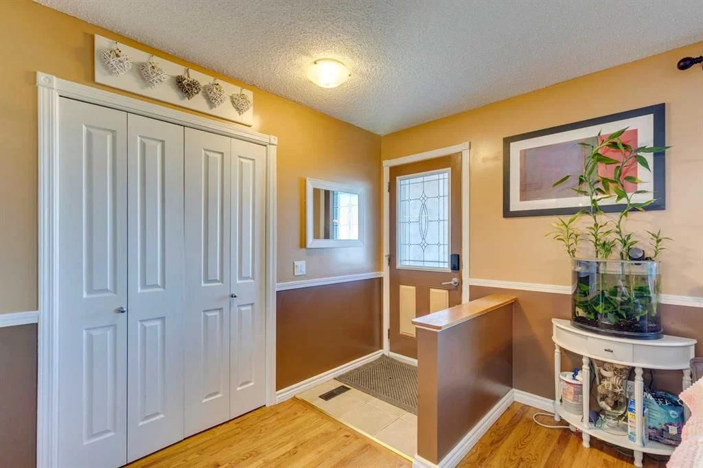 280 Deercliff Road SE, Calgary — photo 4 of 48