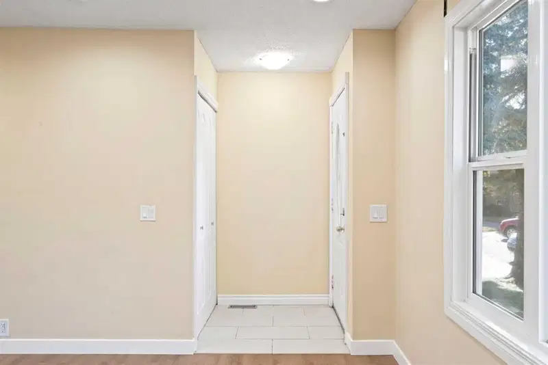 67 Fallswater Crescent NE, Calgary — photo 3 of 50