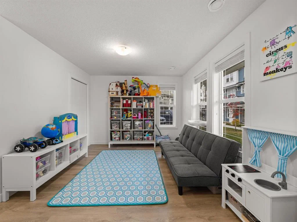 304 Copperstone Manor SE, Calgary — photo 5 of 38