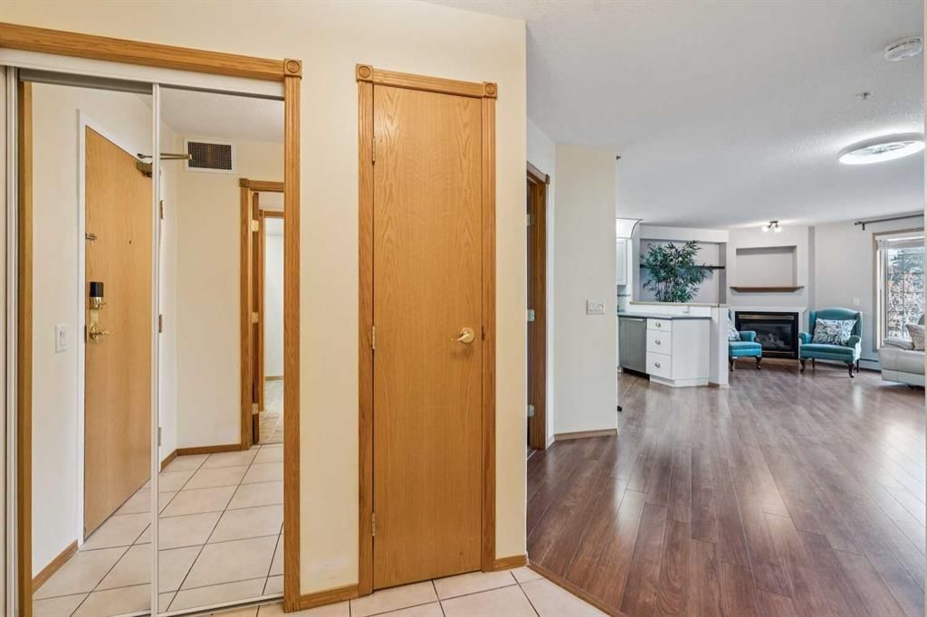 251, 8535 Bonaventure Drive SE, Calgary — photo 3 of 34