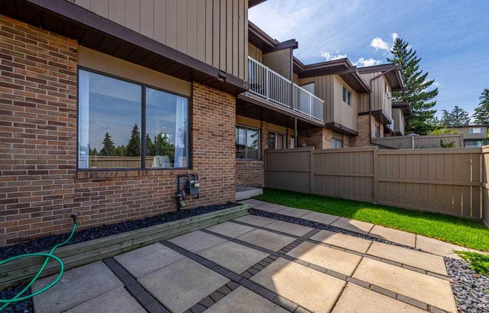 20, 1055 72 Avenue NW, Calgary — photo 5 of 24