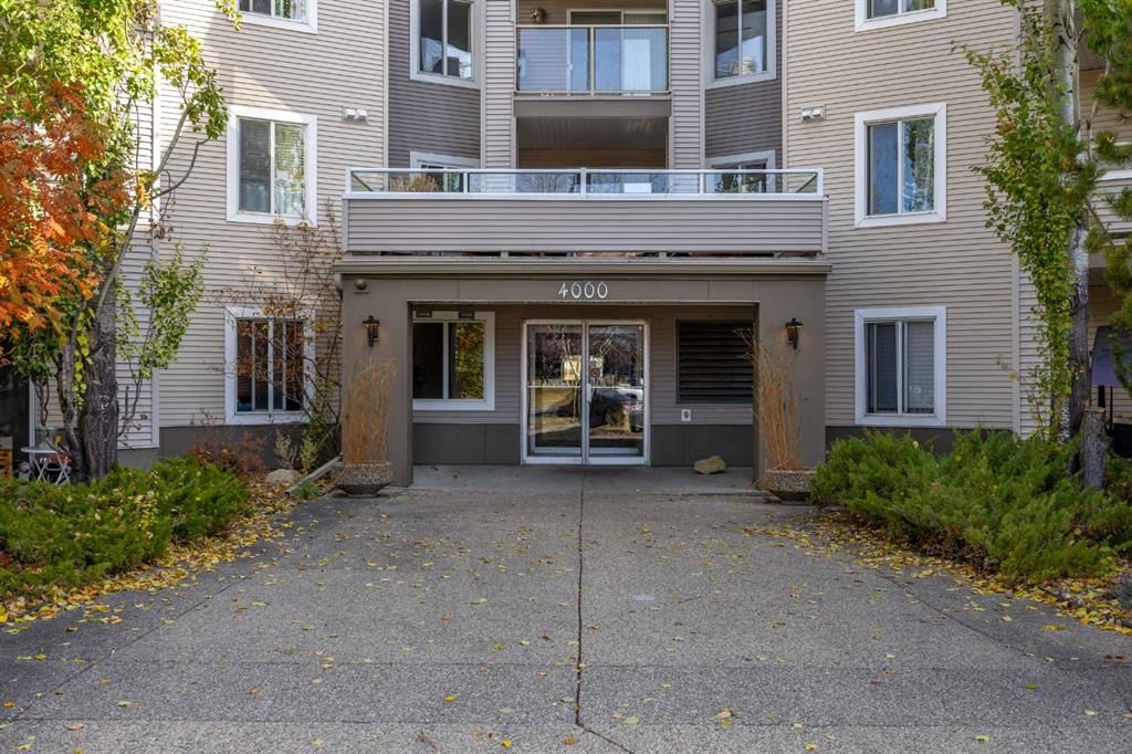 115, 4000 Somervale Court SW, Calgary — photo 4 of 46