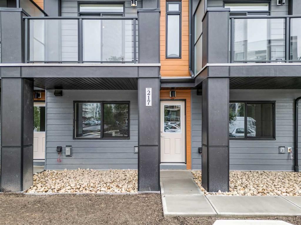 217 Seton Grove SE, Calgary — photo 2 of 50