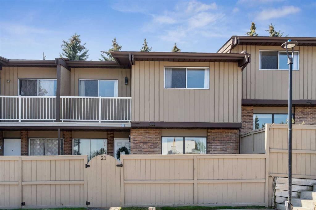21, 1055 72 Avenue NW, Calgary — photo 4 of 19