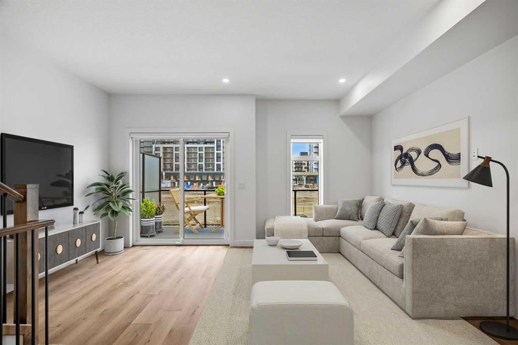 8313 8 Avenue SW, Calgary — photo 4 of 40