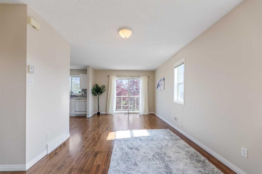 4 Citadel Point NW, Calgary — photo 5 of 26