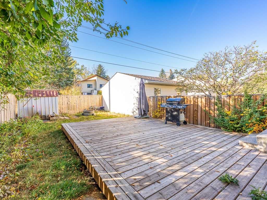 147 Berwick Way NW, Calgary — photo 3 of 25
