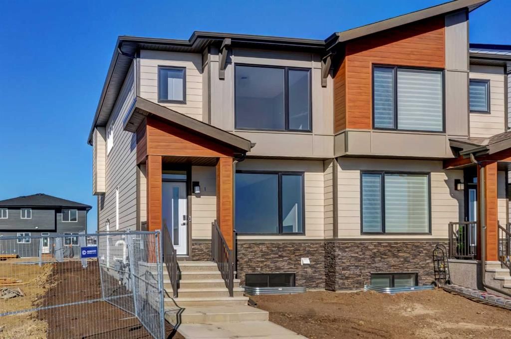 70 Setonvista Grove SE, Calgary — photo 2 of 39