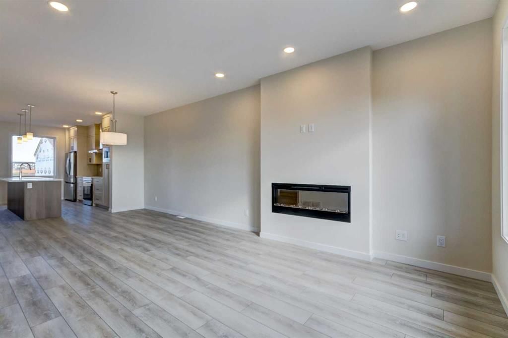 70 Setonvista Grove SE, Calgary — photo 3 of 39