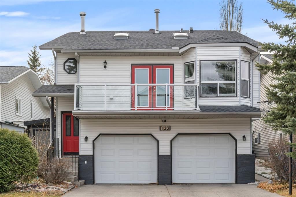 132 Deersaxon Circle SE, Calgary — main listing photo