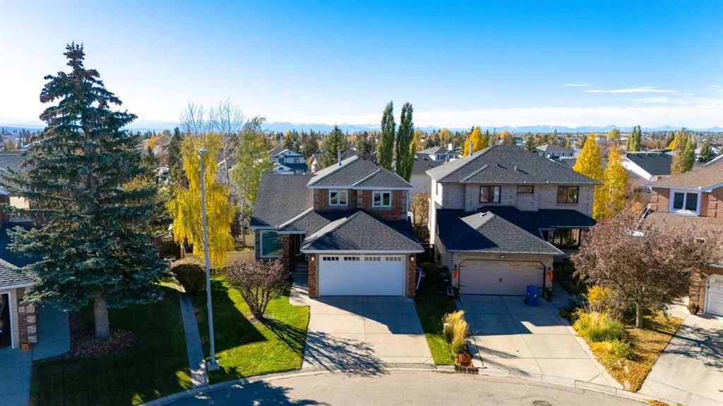 208 Citadel Park NW, Calgary — photo 4 of 50