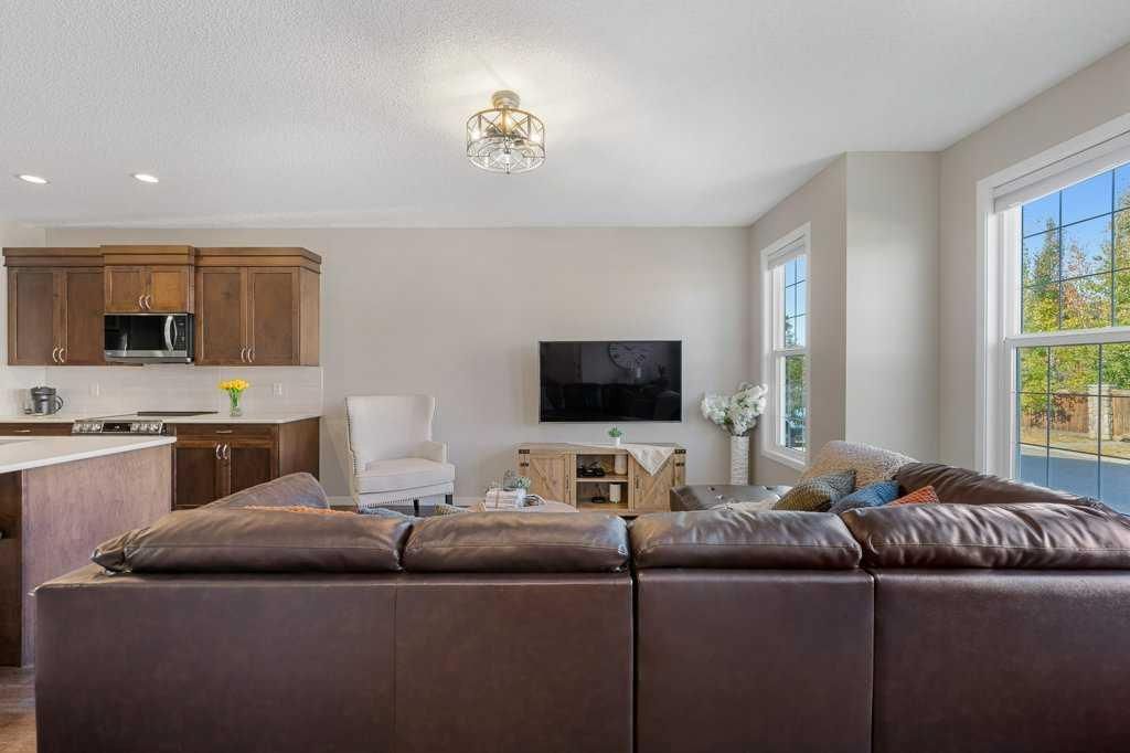 27 Cranford Crescent SE, Calgary — photo 5 of 48