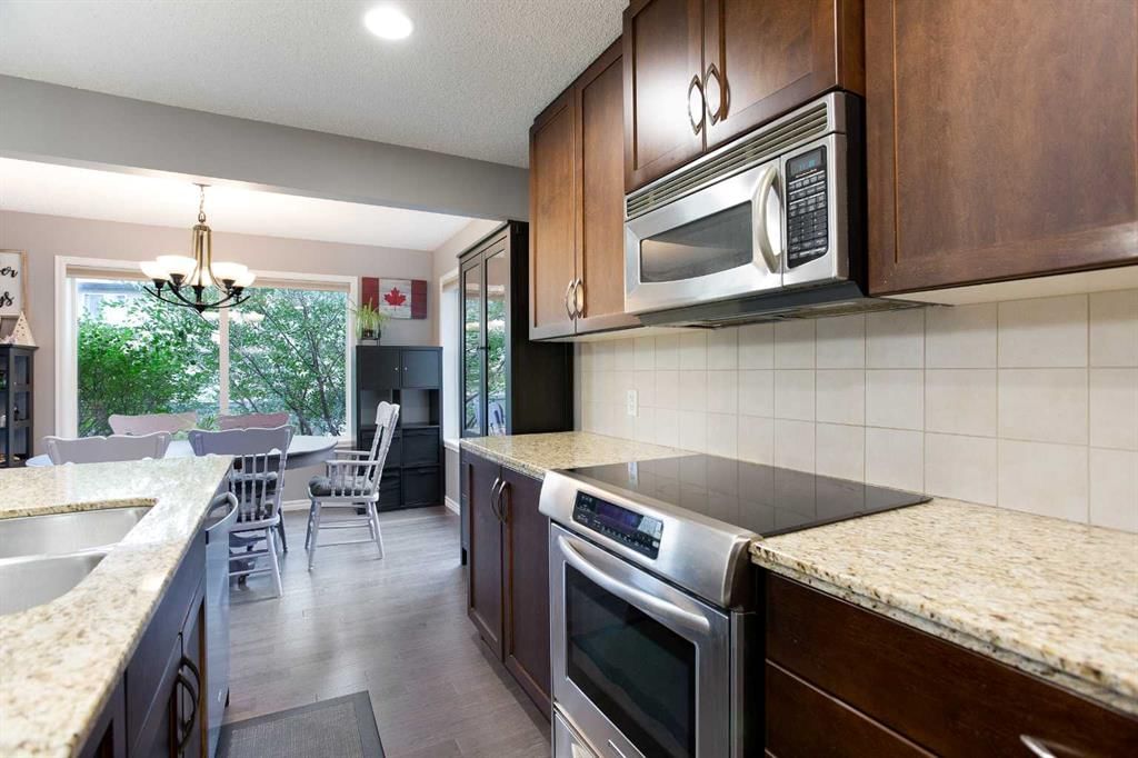 332 New Brighton Place SE, Calgary — photo 5 of 23