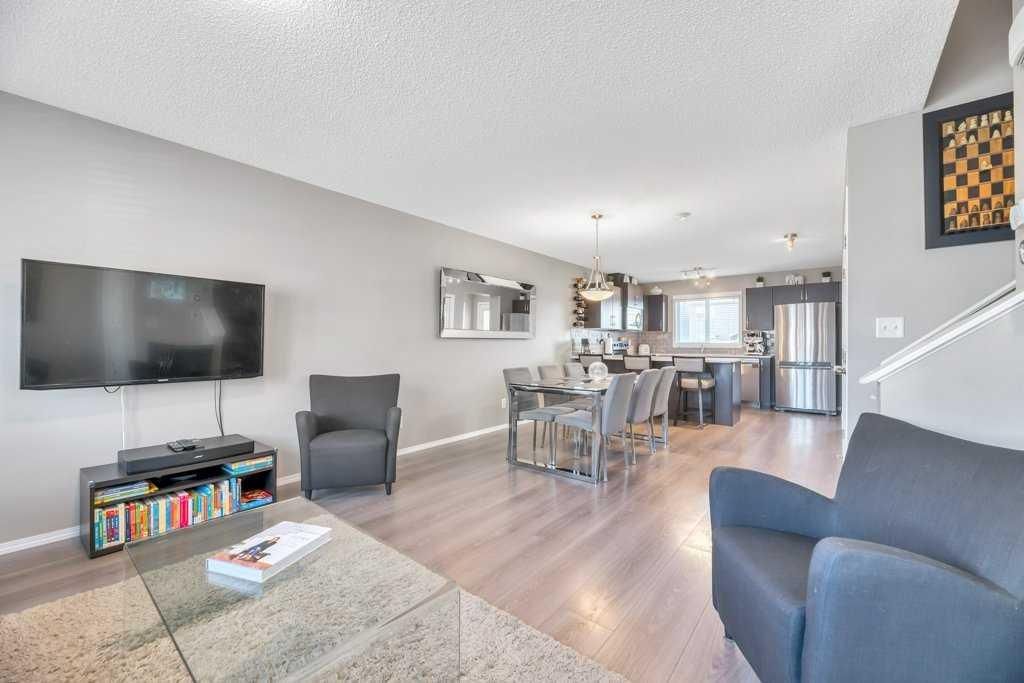 12 Skyview Point Crescent NE, Calgary — photo 3 of 26