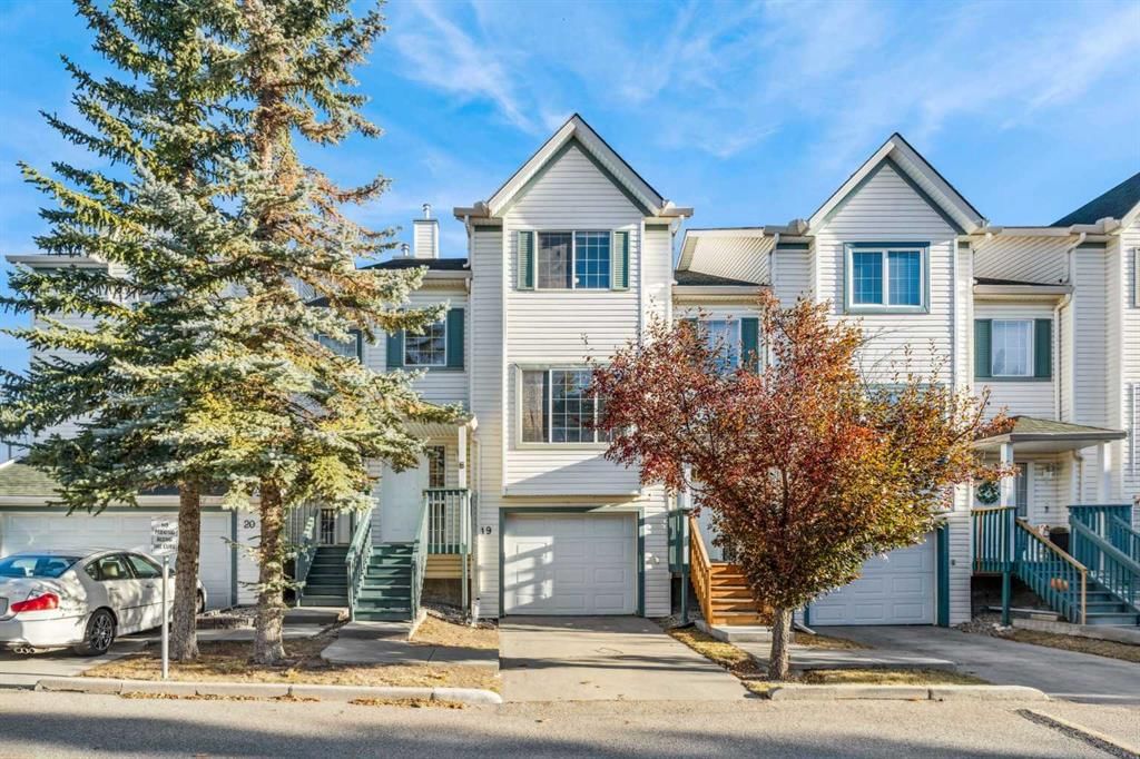 19, 15 Rocky Ridge Gate NW, Calgary — main listing photo