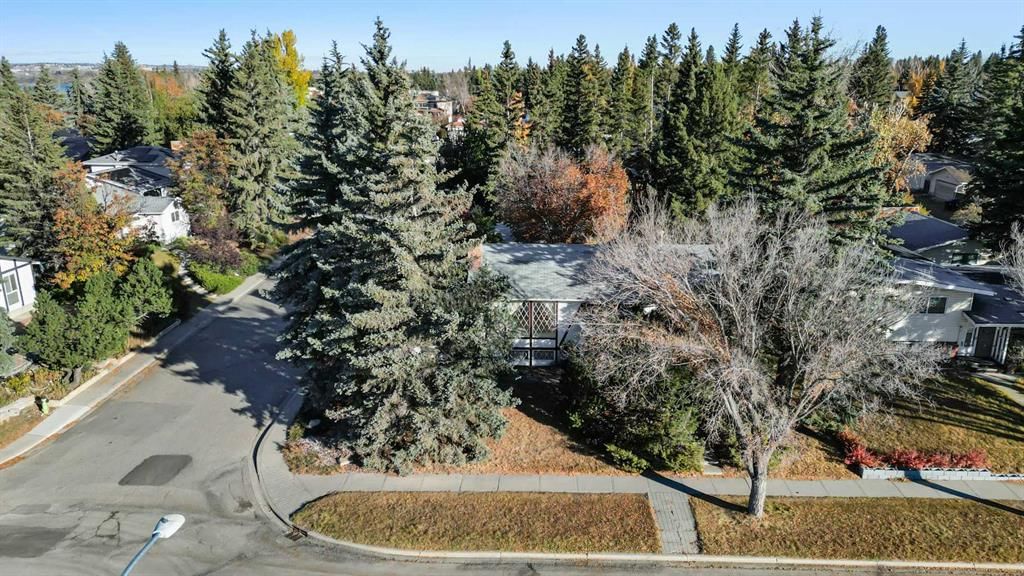2416 Palliser Drive SW, Calgary — photo 2 of 39