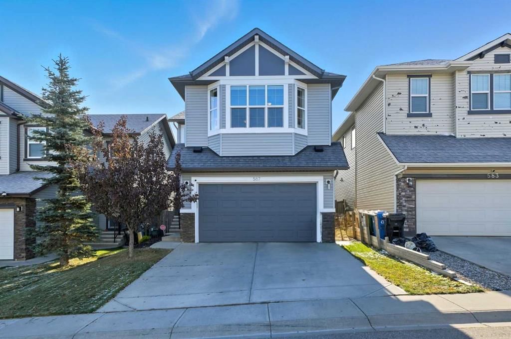 587 Panora Way NW, Calgary — main listing photo