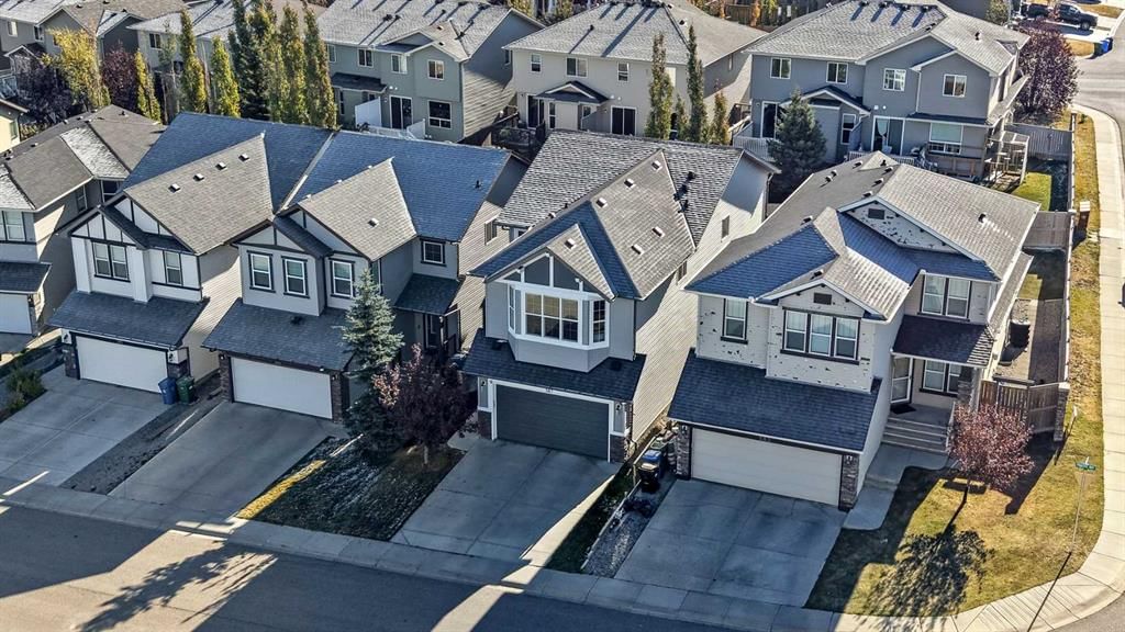 587 Panora Way NW, Calgary — photo 3 of 50