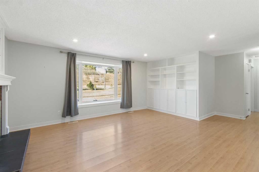 1452 Lake Sylvan Drive SE, Calgary — photo 2 of 37
