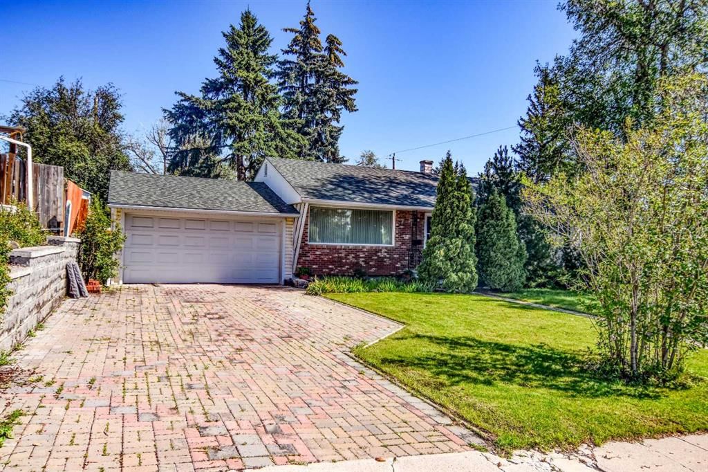 1140 Trafford Drive NW, Calgary — main listing photo