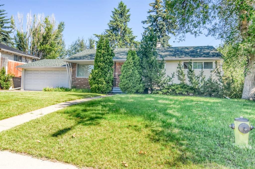 1140 Trafford Drive NW, Calgary — photo 2 of 23