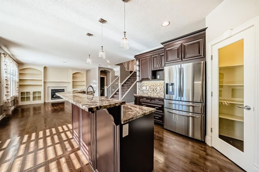 84 Evergreen Lane SW, Calgary — photo 5 of 50