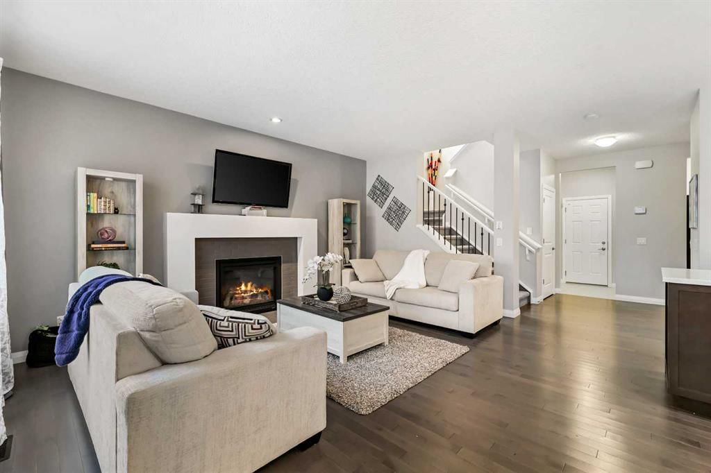 154 Masters Point SE, Calgary — photo 5 of 38
